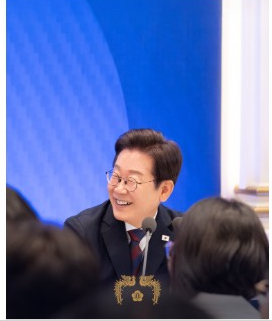 대통령 시계 배경화면