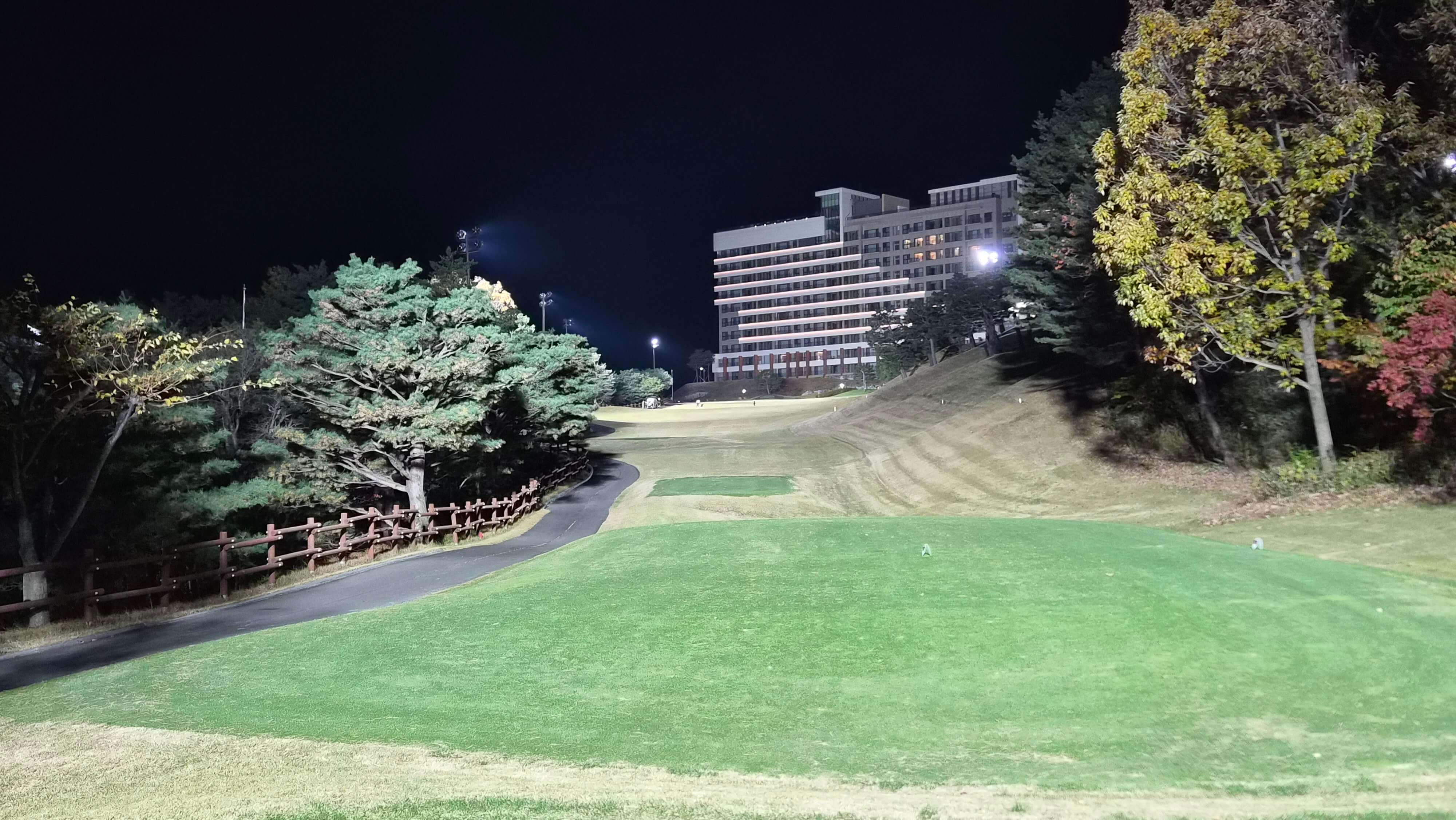 골프장 경험담 소노펠리체cc델피노 설악산 울산바위와 탁 뜨인 동해 바다 소나무가 멋진곳