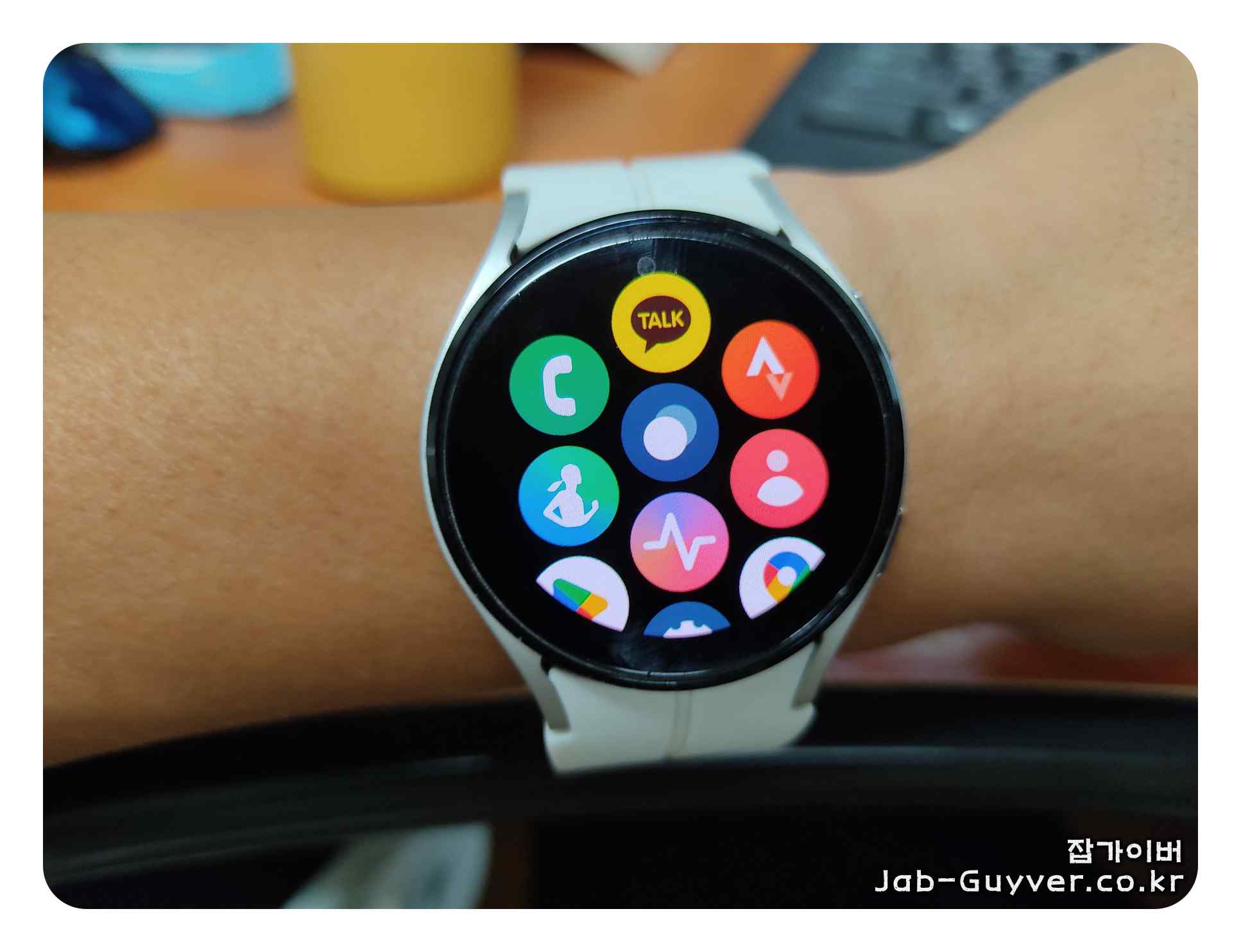 갤럭시워치 단독 사용 상황 이미지