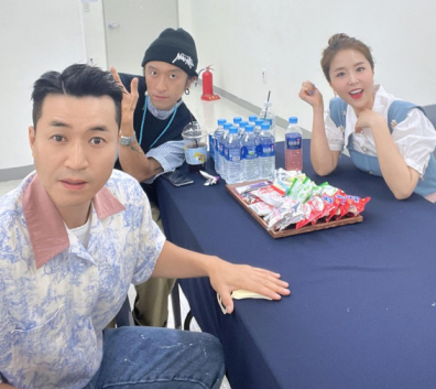 김종민 신지 빽가 코요태