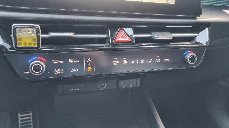 니로하이브리드-공조기버튼