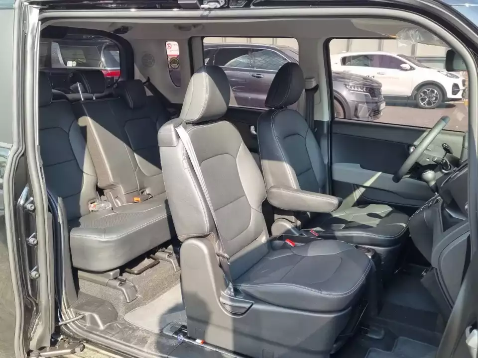 더 뉴 레이는 예나 지금이나 승하차가 편합니다.