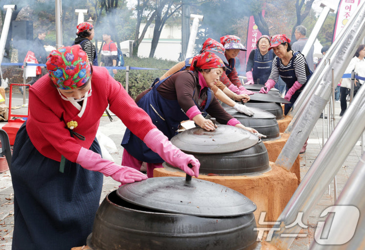 2025 여주 오곡나루 축제 ❘ 일정&middot;장소&middot;대표 프로그램&middot;먹거리&middot;주차 총정리 관련 사진