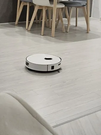 로봇청소기 선물 라이다 자가비우기 금속브러시 층간소음 고려한 모델 제안_17