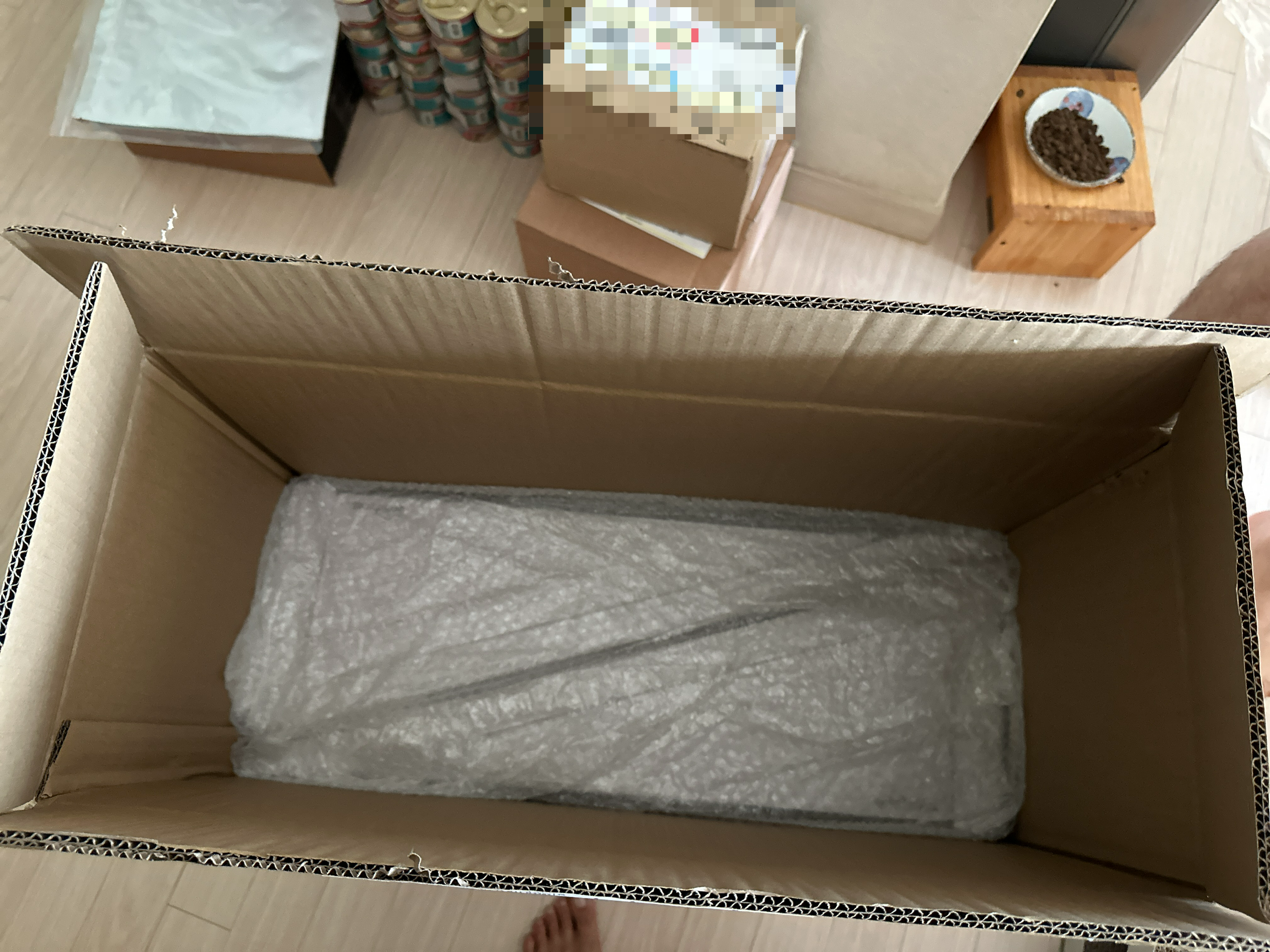 현재_집에_남아있는_수직스크래쳐_한세트