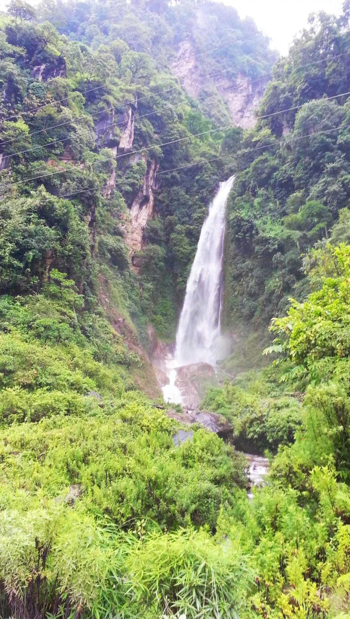 네팔 안나프루나 폭포