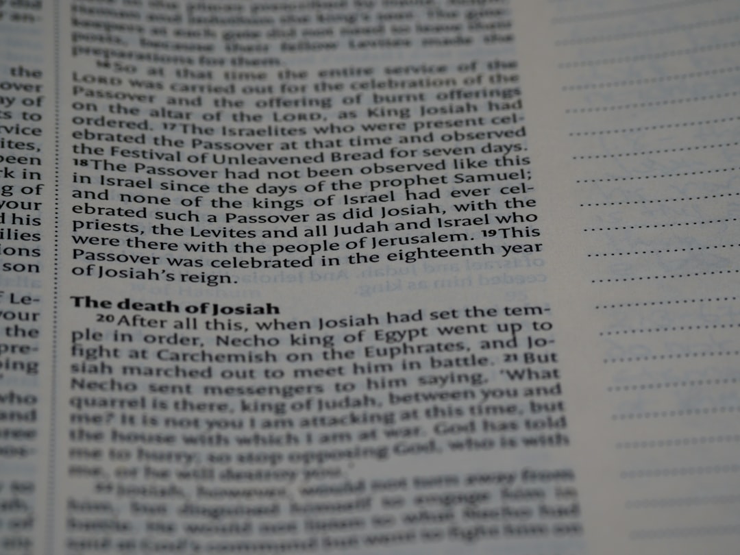 추천하는 영어 명사 data (맥락에 따라 cadastral data로 쓰면 자연스러운 표현입니다).