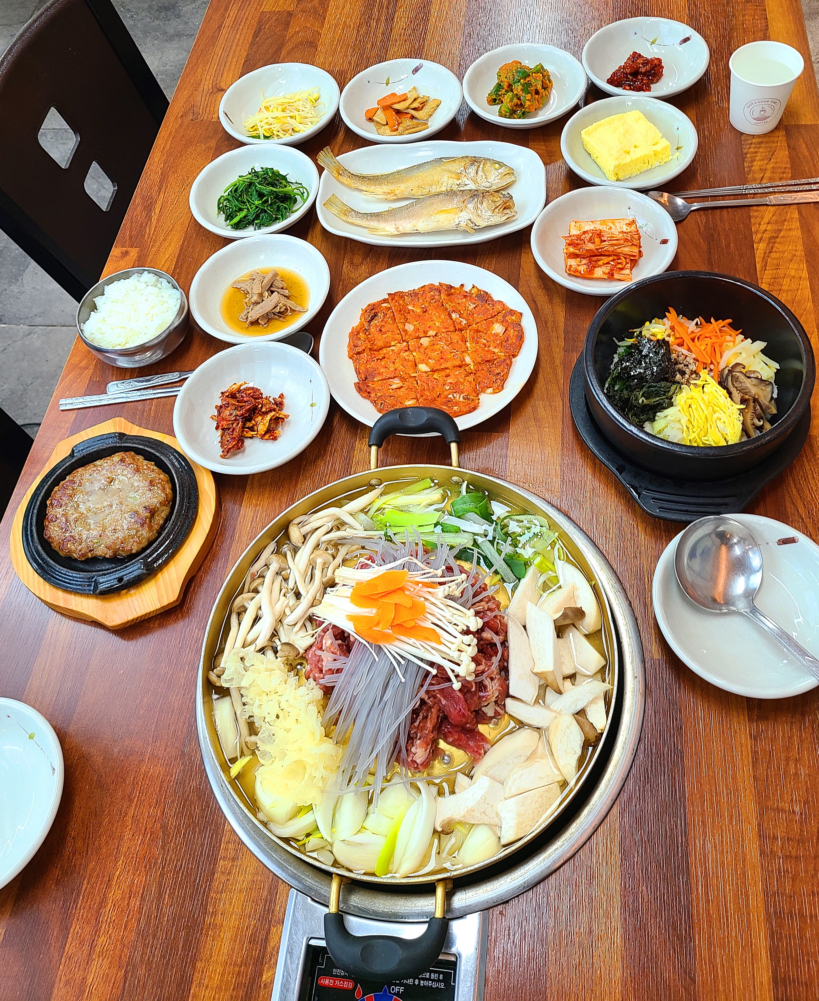 전주뚝배기식당 경주불국사본점