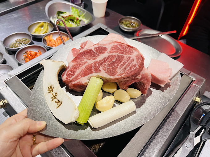 마포 서교동 고기 오마카세 '육지'