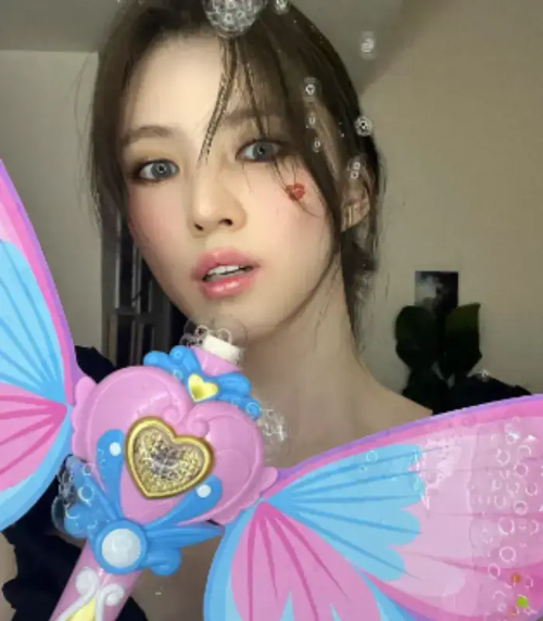 한소희-배우-사진