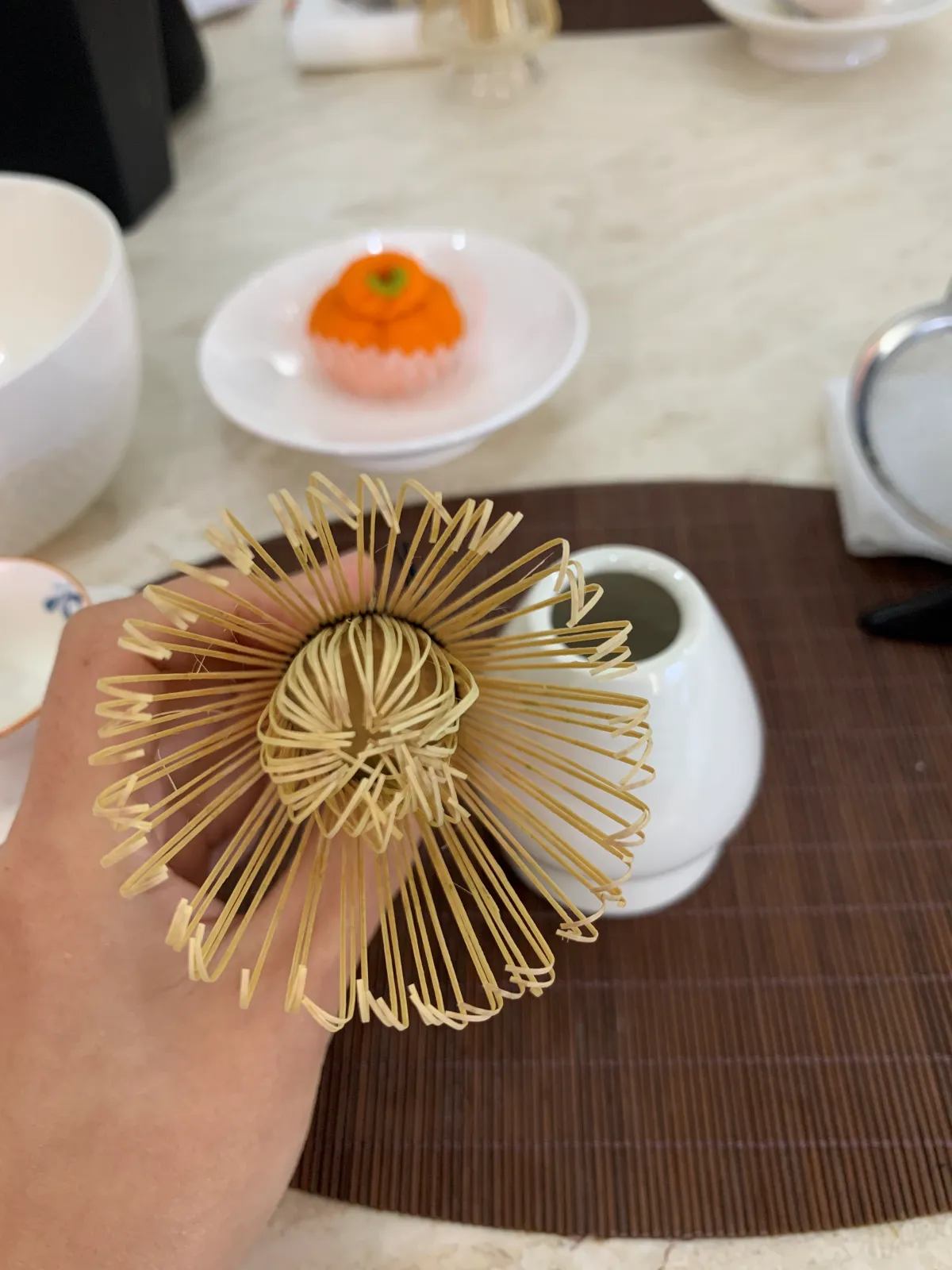 말차를-격불할때-쓰는-대나무-도구