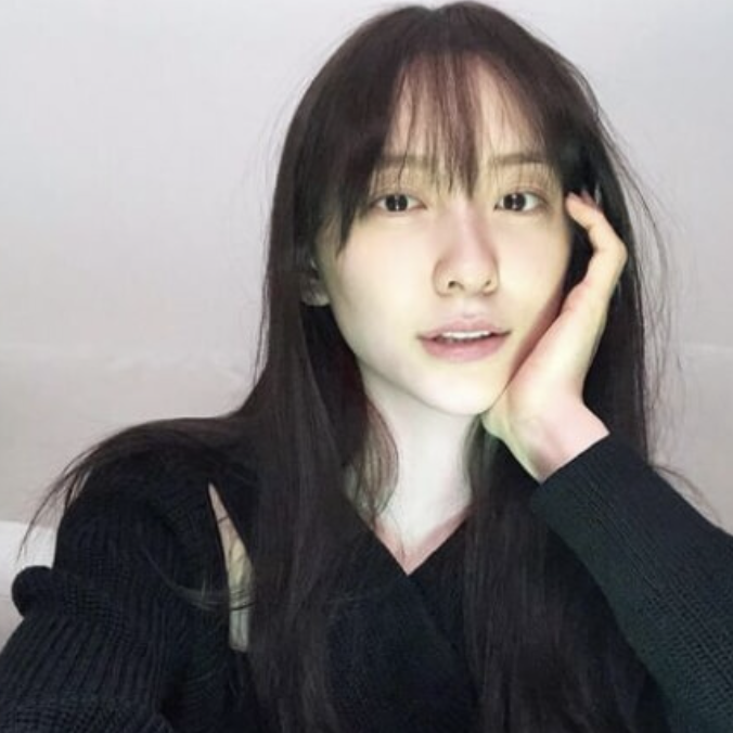 박지현 인스타 셀카