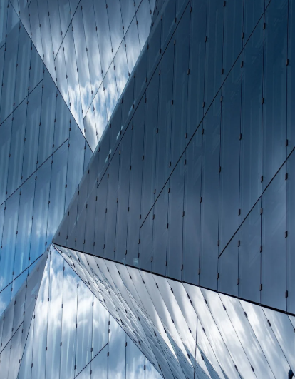 현대 도시와 미노타우로스의 미로