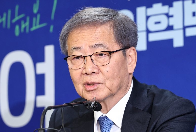 더불어민주당 이재명 당대표와 임혁백 공관위원장