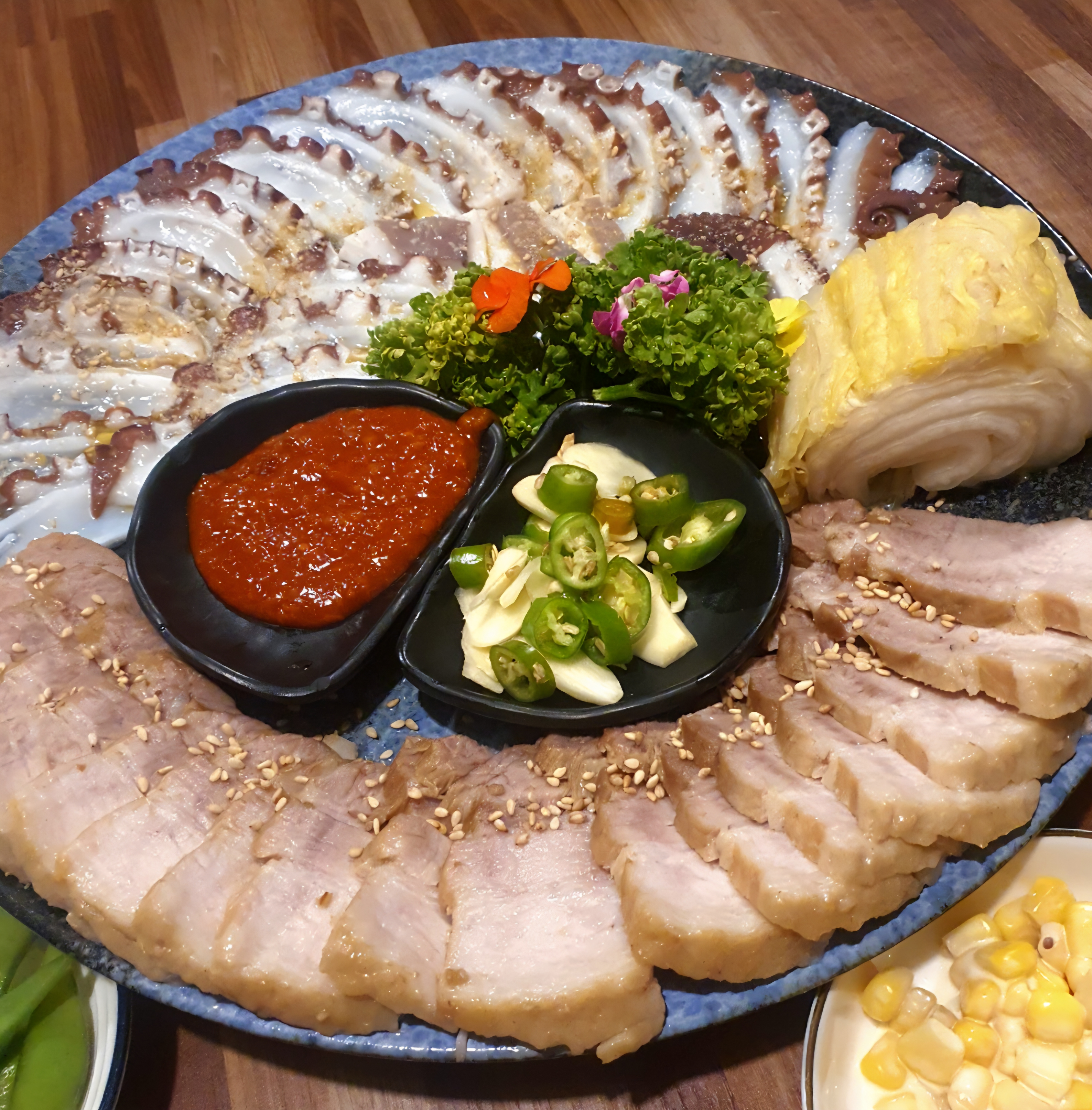 문어삼합이-맛있습니다.