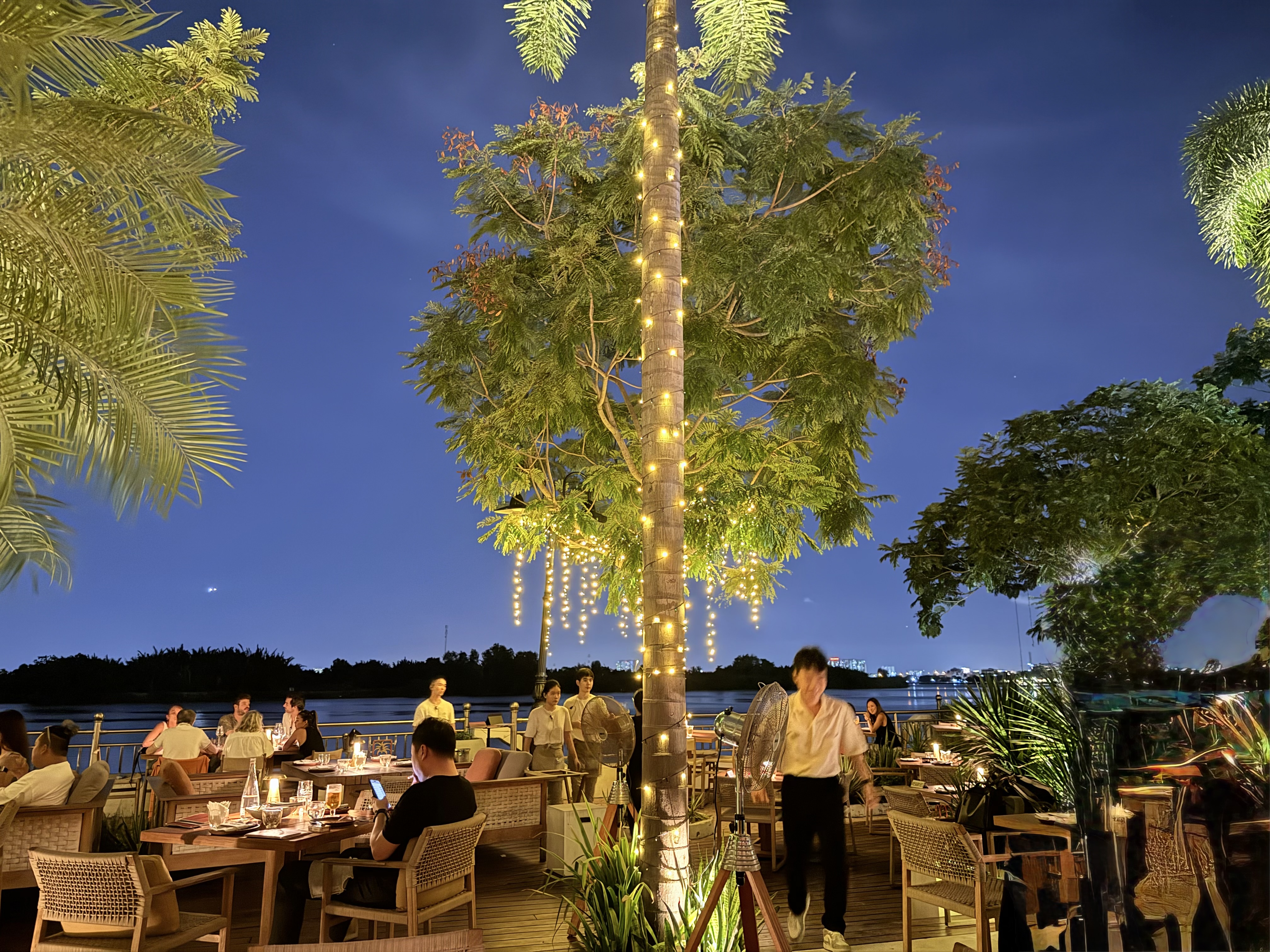 사이공강변의 힙한 레스토랑 @타오디엔(Thao Dien)