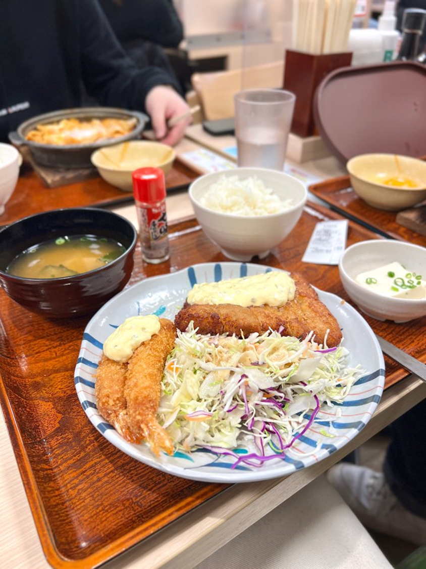 야요이켄 식당의 음식 사진입니다.