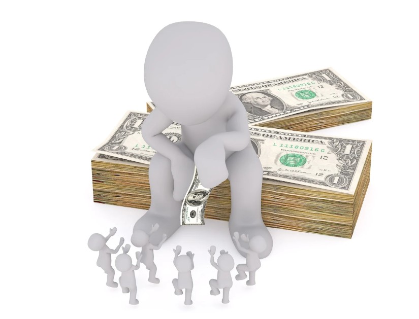 dollar를 나눠주는 사람과 서로 받겠다고 하는 사람들