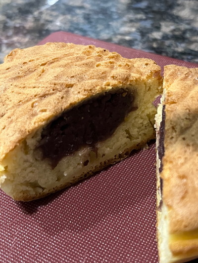 속에 팥앙금이 보이네요.