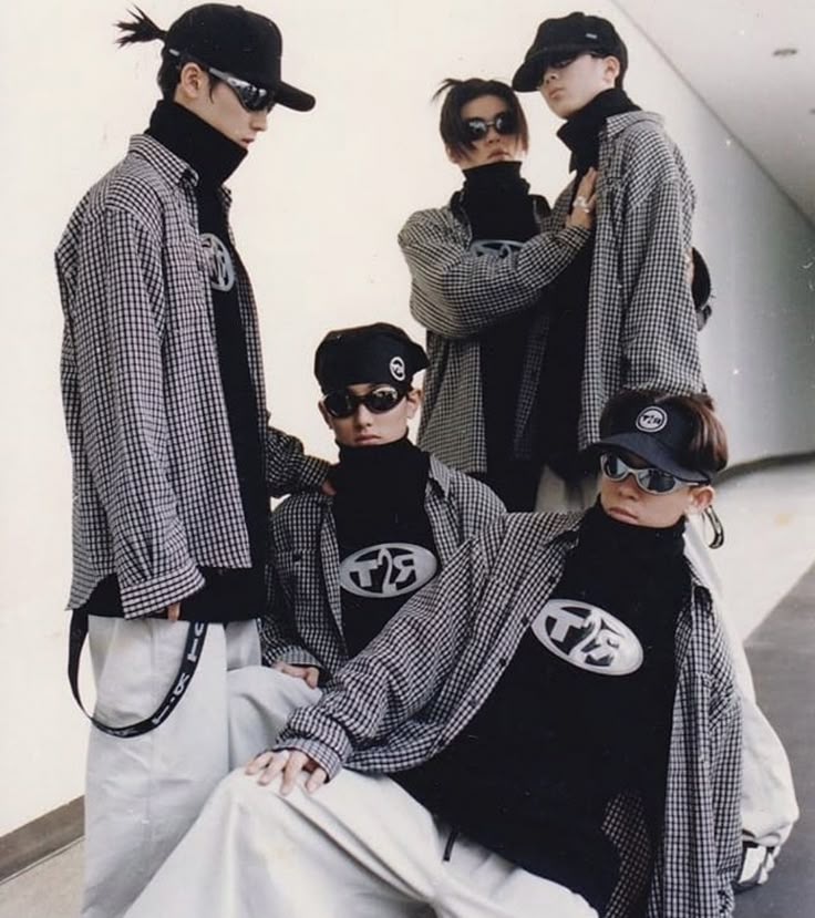 1세대 아이돌 H.O.T. 활동 중 모습