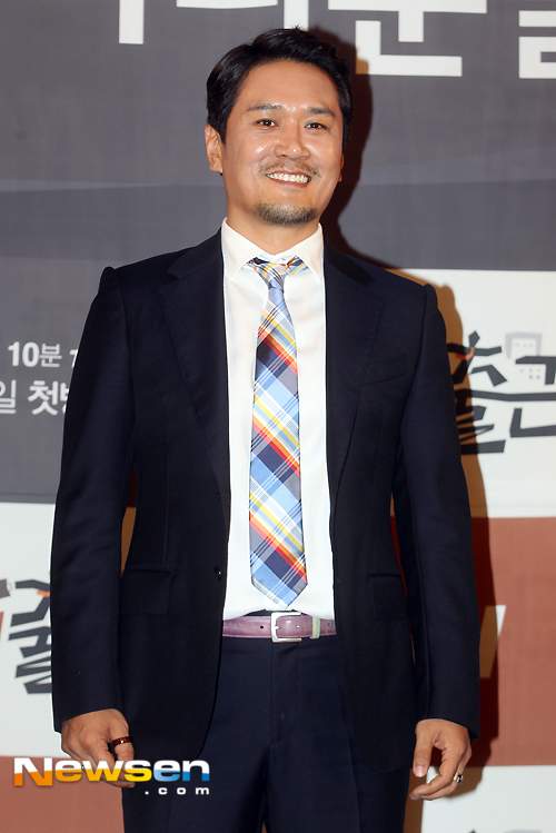 JK 김동욱 프로필