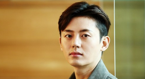 탤런트 이지훈