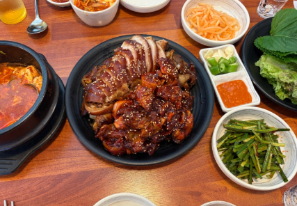 문성골족발집 신림 족발맛집, 반반의 정석