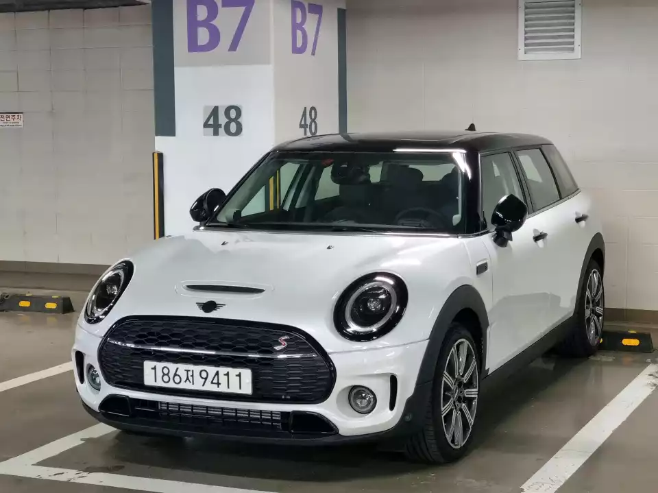 미니 클럽맨 S 시승차입니다.