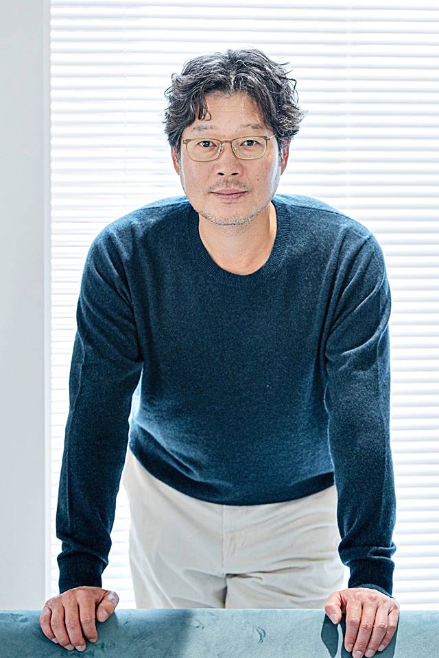 유재명