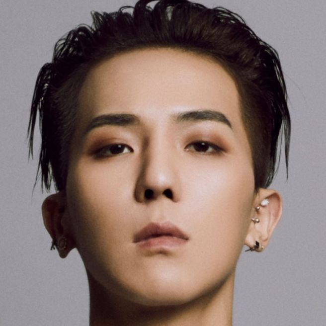 송민호 병역법 위반 징역 1년 6개월 구형... 102일 무단이탈 및 재복무 의사 총정리