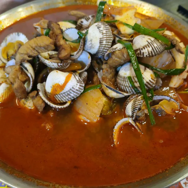 기다려야 제맛 꼬막 짬뽕