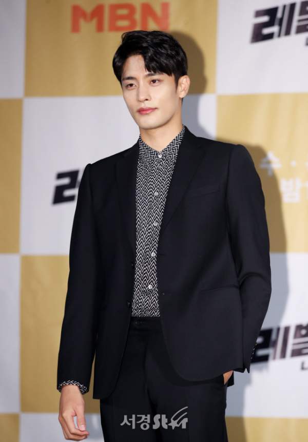 성훈 프로필