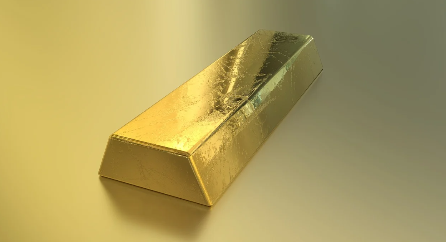 노란색 금 덩어리 한 개