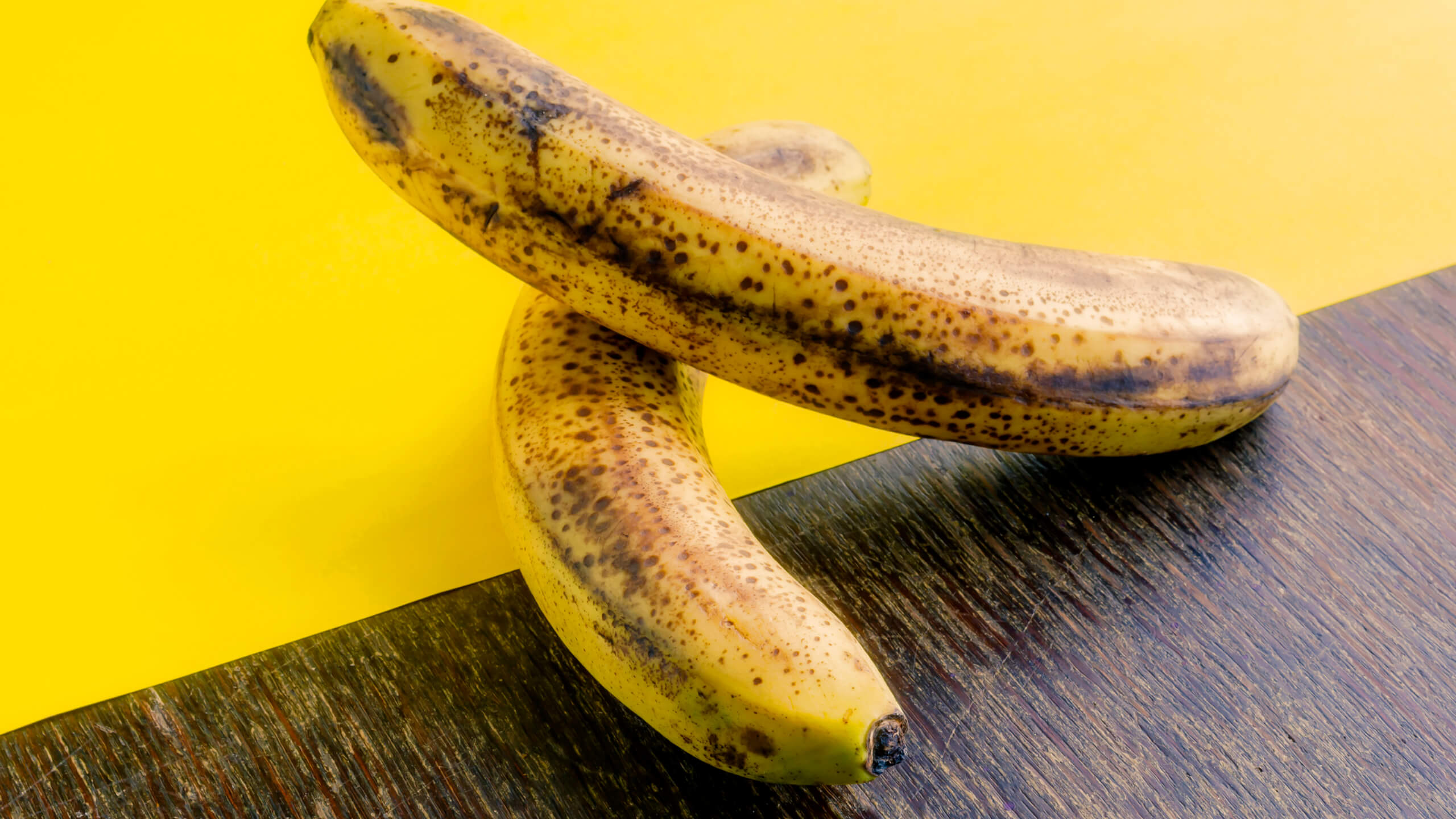 종양 괴사 인자가 있는 갈색 바나나