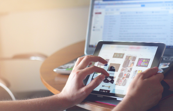 마우스 속성 창 포인터 옵션 탭에서 포인터 정확도 향상 체크를 해제하는 화면