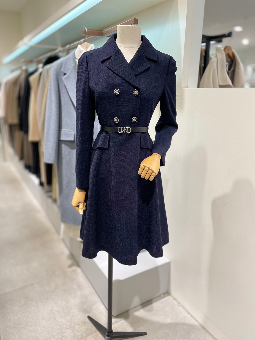 라인 N567 벨티드 더블버튼 테일러드 원피스 NGOPMB9700