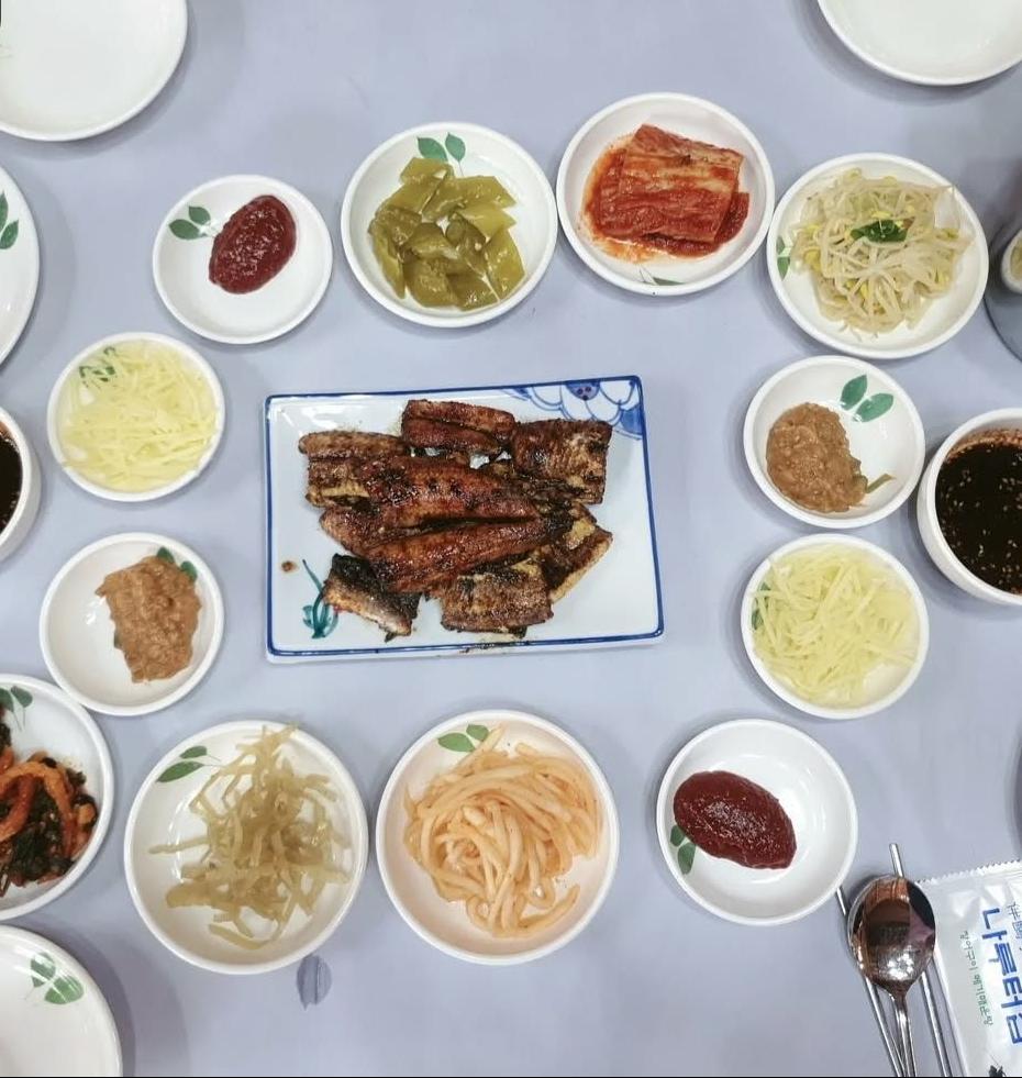 반구정 장어구이 상차림