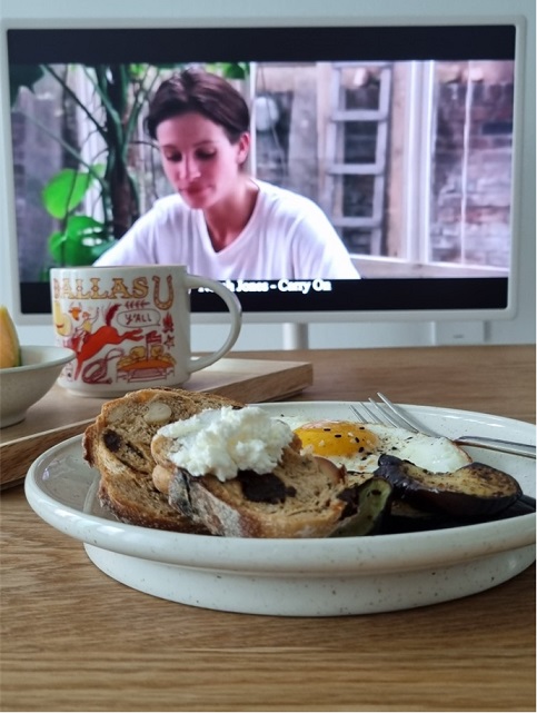 브런치-먹을-때-스탠바이미