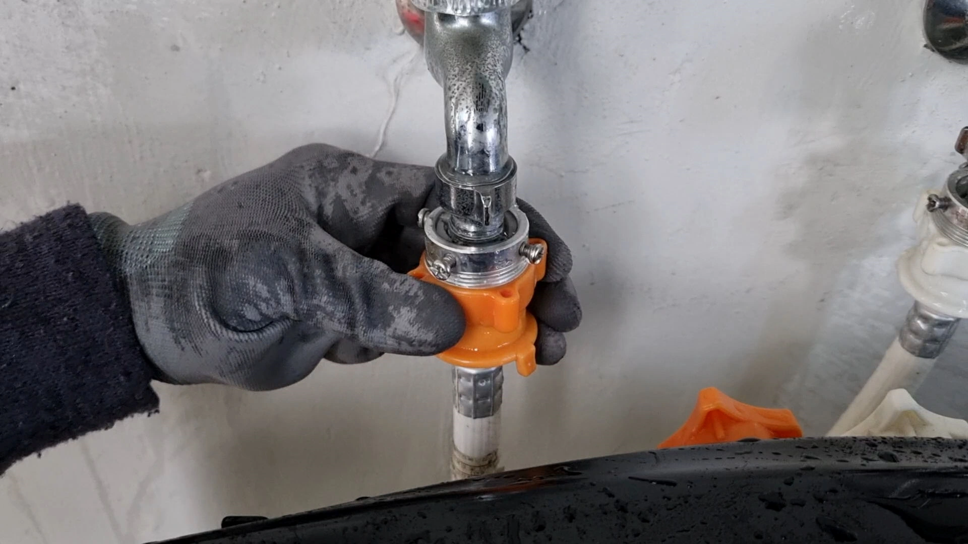 세탁기 호스 분리 모습