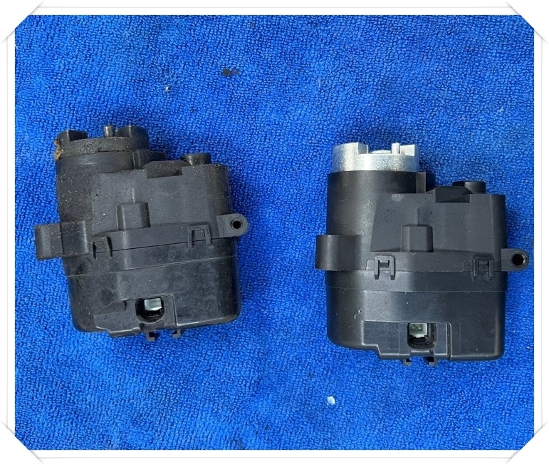 토요타 캠리 사이드미러 내부 모터 기어박스 고장 교체 부품