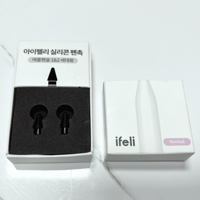 펜촉이 2개들어 있음
