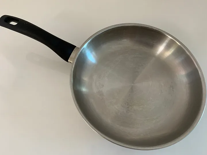 스테인레스 후라이팬 바닥 탄 자국 제거 방법_2