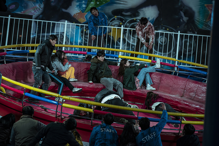 넷플릭스 좀비버스 출연진 내용 몇부작 대본 시즌2 반응 후기