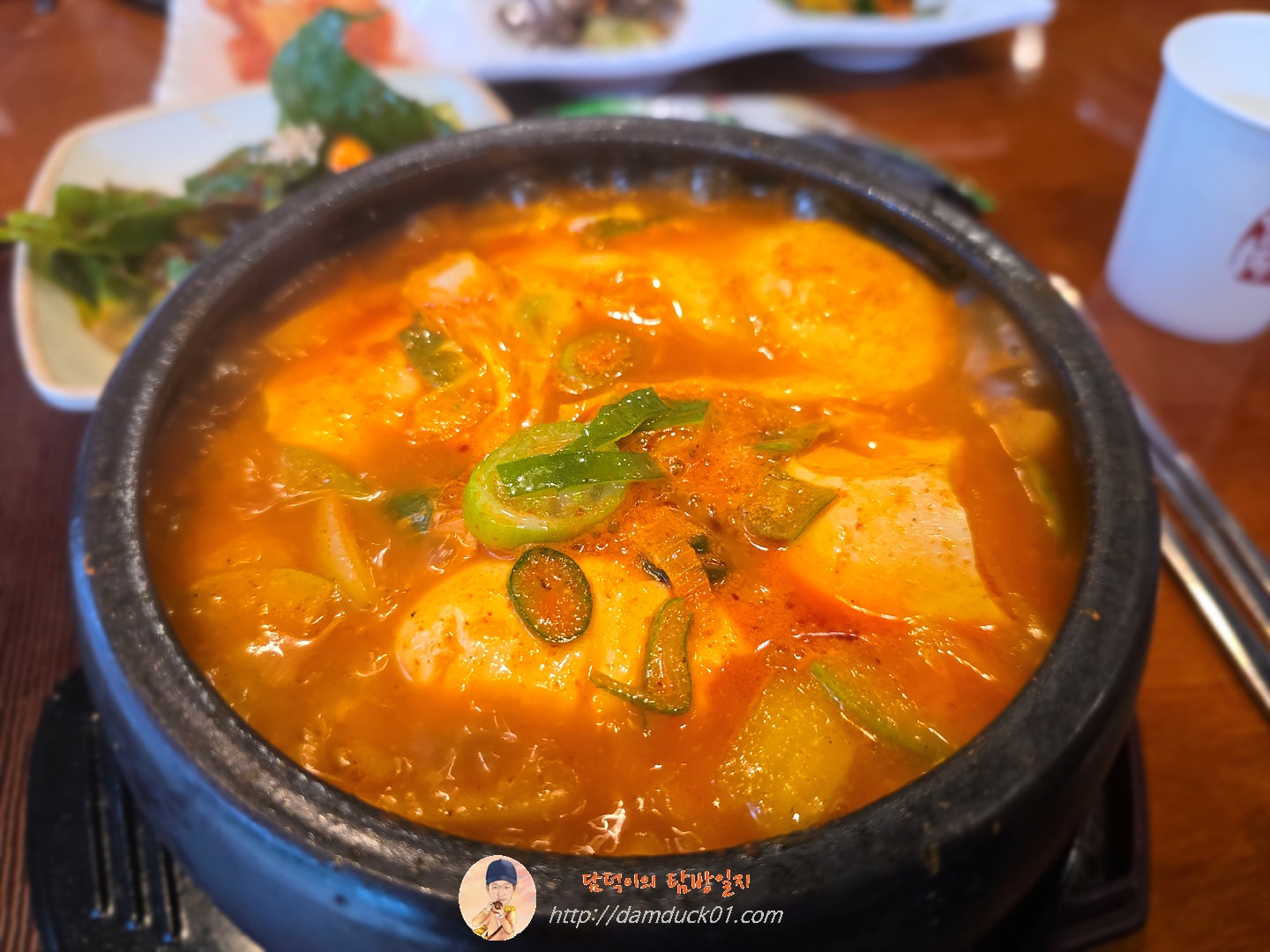 찌개정식(고기듬뿍순두부찌개)