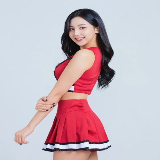 목나경 치어리더 프로필 총정리|나이·키·몸매··롯데 팀장·골때녀 데뷔골·대만 진출·인스타그램