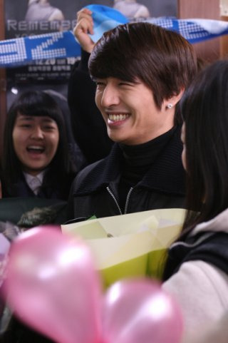 손호영 가수 나이 프로필