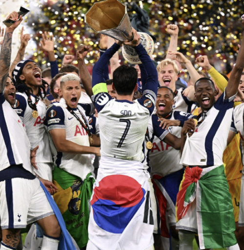 손흥민 재계약, 토트넘 연봉, 프리미어리그 레전드, 축구 이적시장, 유로파리그 우승, 손흥민 잔류 가능성, 토트넘 재정, 손흥민 이적설, 프리미어리그 연봉, 레전드 선수 계약