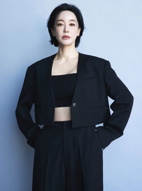 배우 김혜은