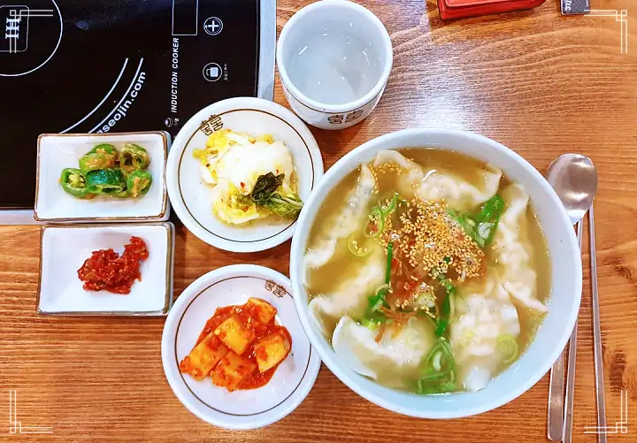 식객 허영만 백반기행 김용림 편 이북식 손만두 전골 만둣국 평양식 만두전골 김포 맛집 소개