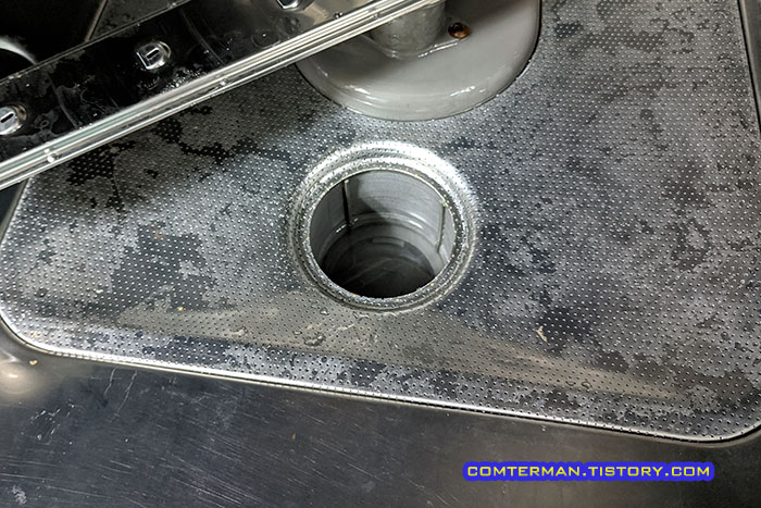 LG D1222WF 식기세척기 배수구